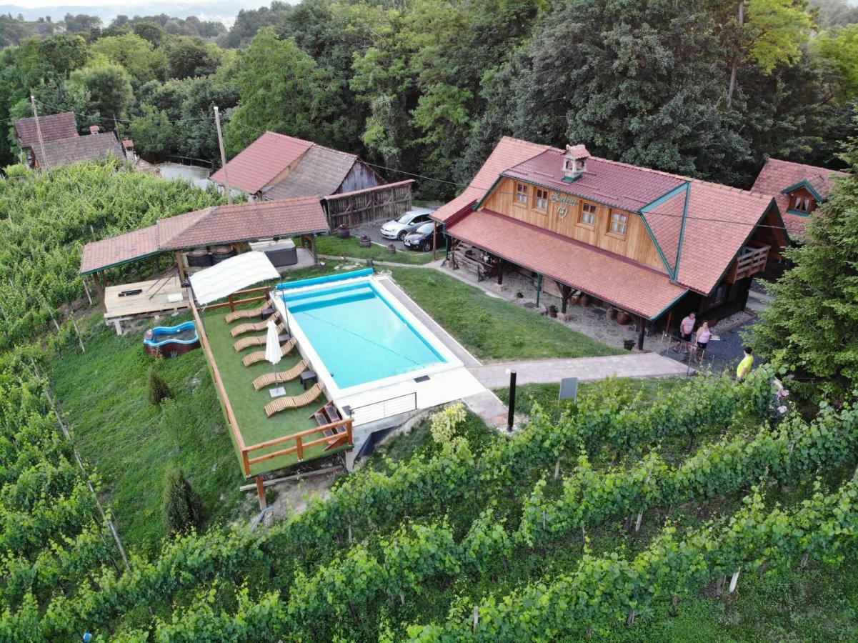 Lodge Green Paradise Klanjec Ngoại thất bức ảnh